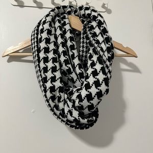 Express houndstooth infinity scarf